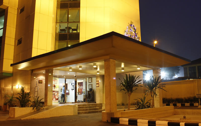 Westown Hotel Lagos Buitenkant foto