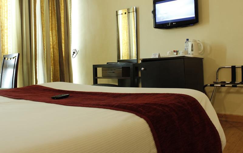 Westown Hotel Lagos Buitenkant foto