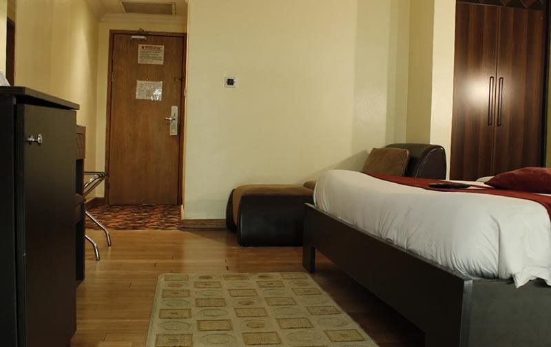 Westown Hotel Lagos Buitenkant foto