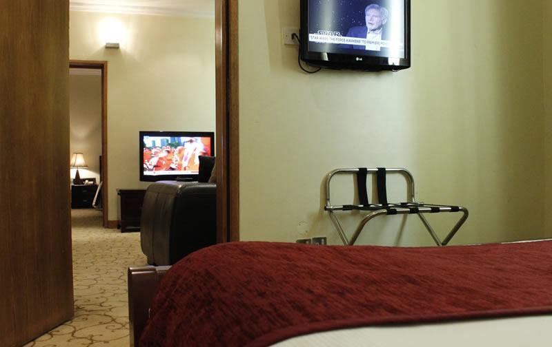 Westown Hotel Lagos Buitenkant foto