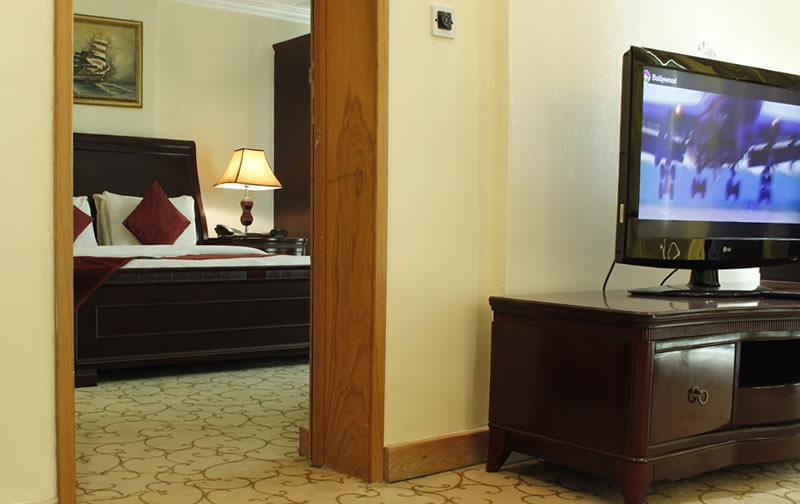 Westown Hotel Lagos Buitenkant foto