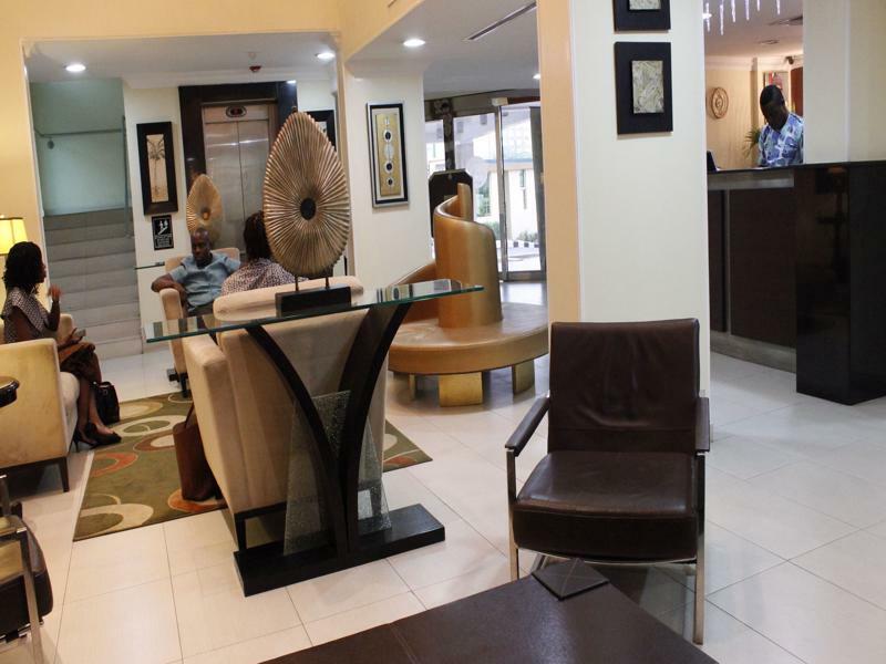 Westown Hotel Lagos Buitenkant foto