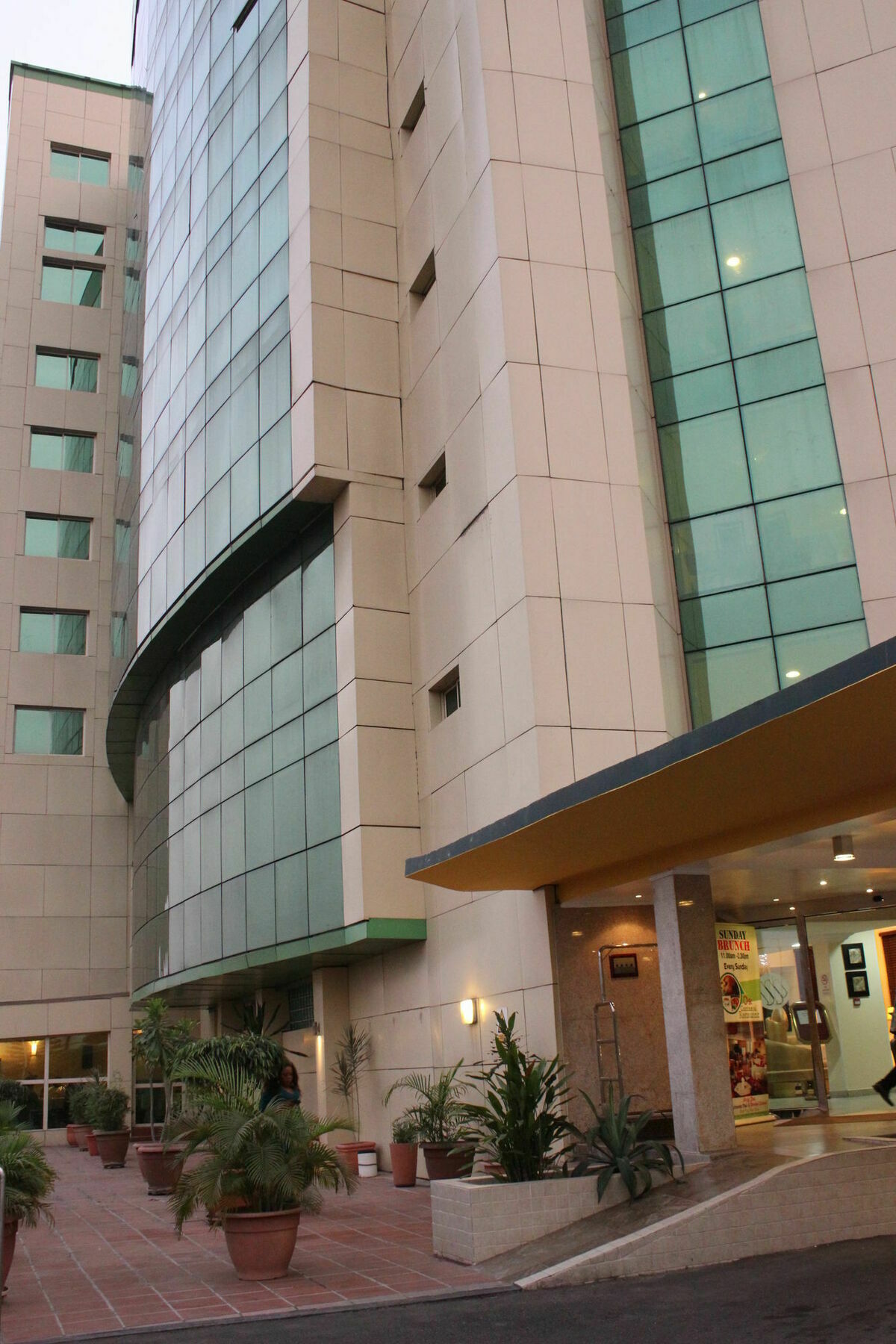 Westown Hotel Lagos Buitenkant foto